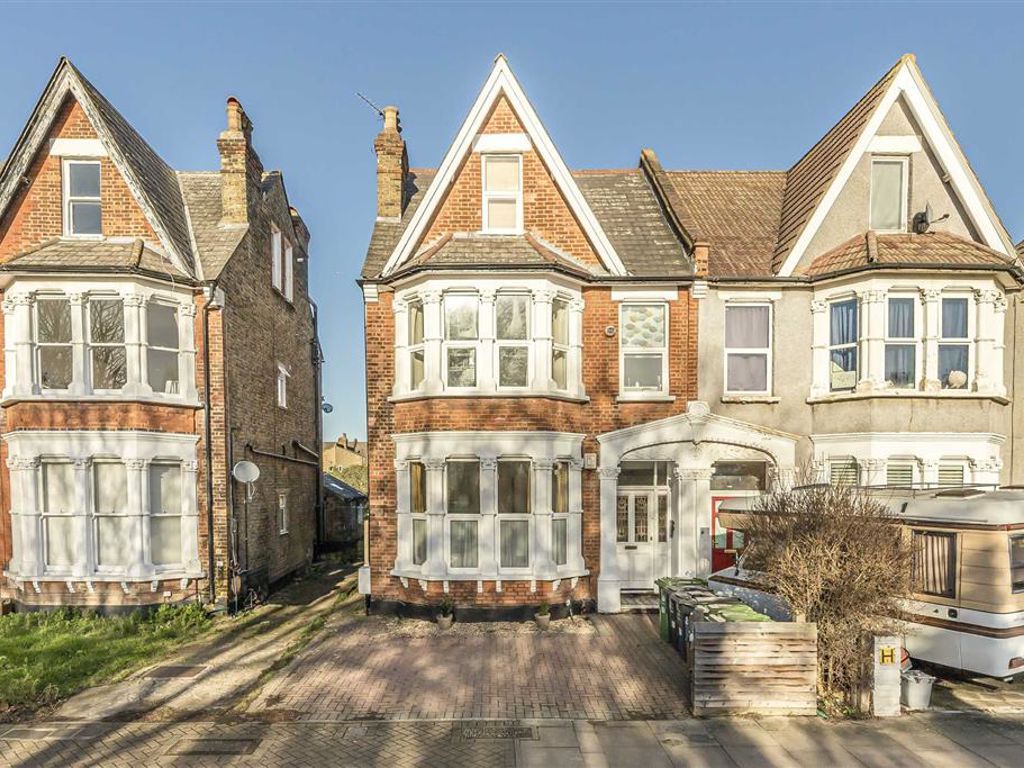 2 bed flat for sale in Culverley Road, London SE6, £425,000 Zoopla