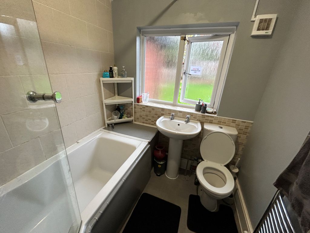 1 bed property to rent in Stony Lane, Smethwick B67, £430 pcm Zoopla