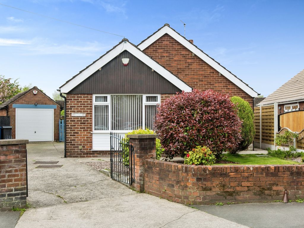 2 bed bungalow for sale in Leyland Lane, Leyland, Lancashire PR25 Zoopla