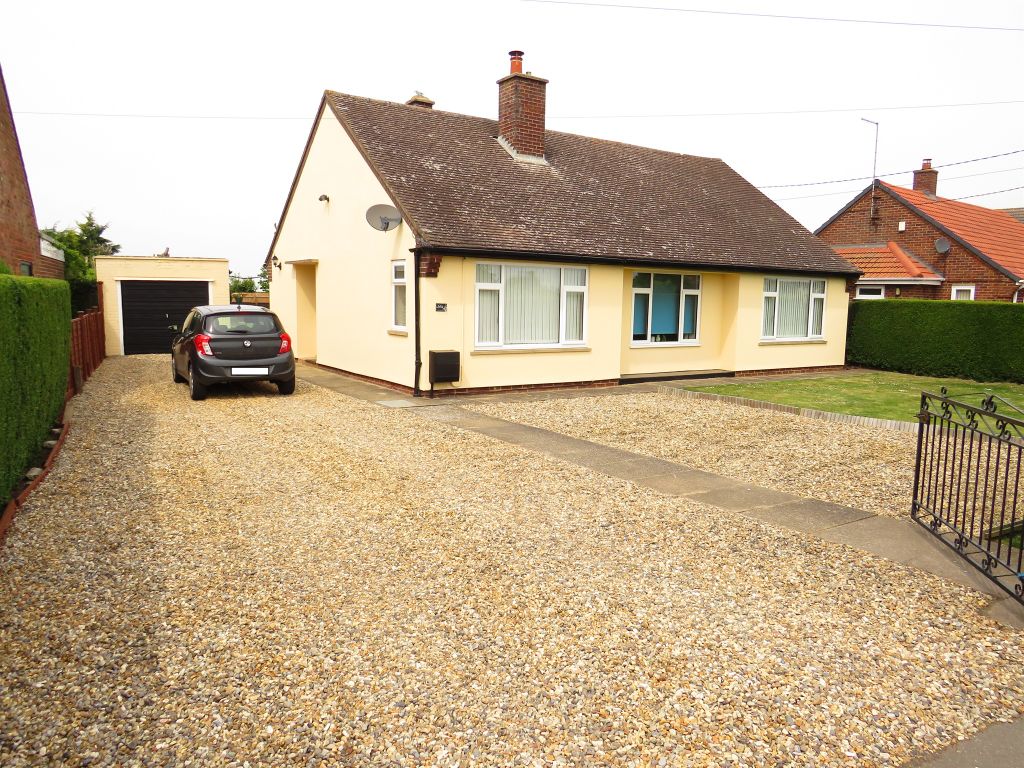 3 bed detached bungalow for sale in Doddington Road, Wimblington, March