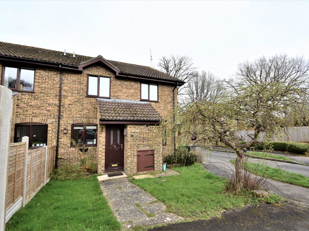 2 bed end terrace house to rent in Nightingale Close, Rowland's Castle