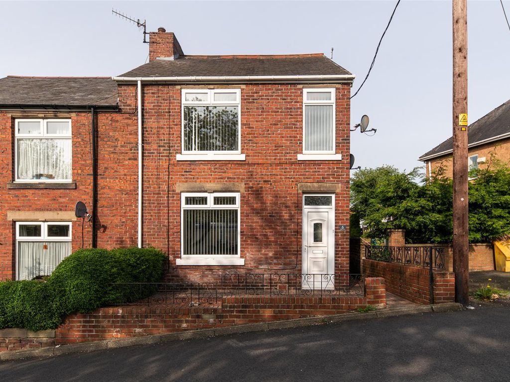 3 bed end terrace house for sale in West View, Prudhoe, Northumberland