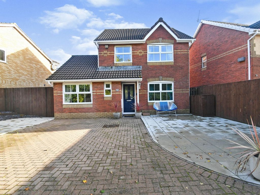 Water Avens Close, St Mellons, Cardiff CF3  