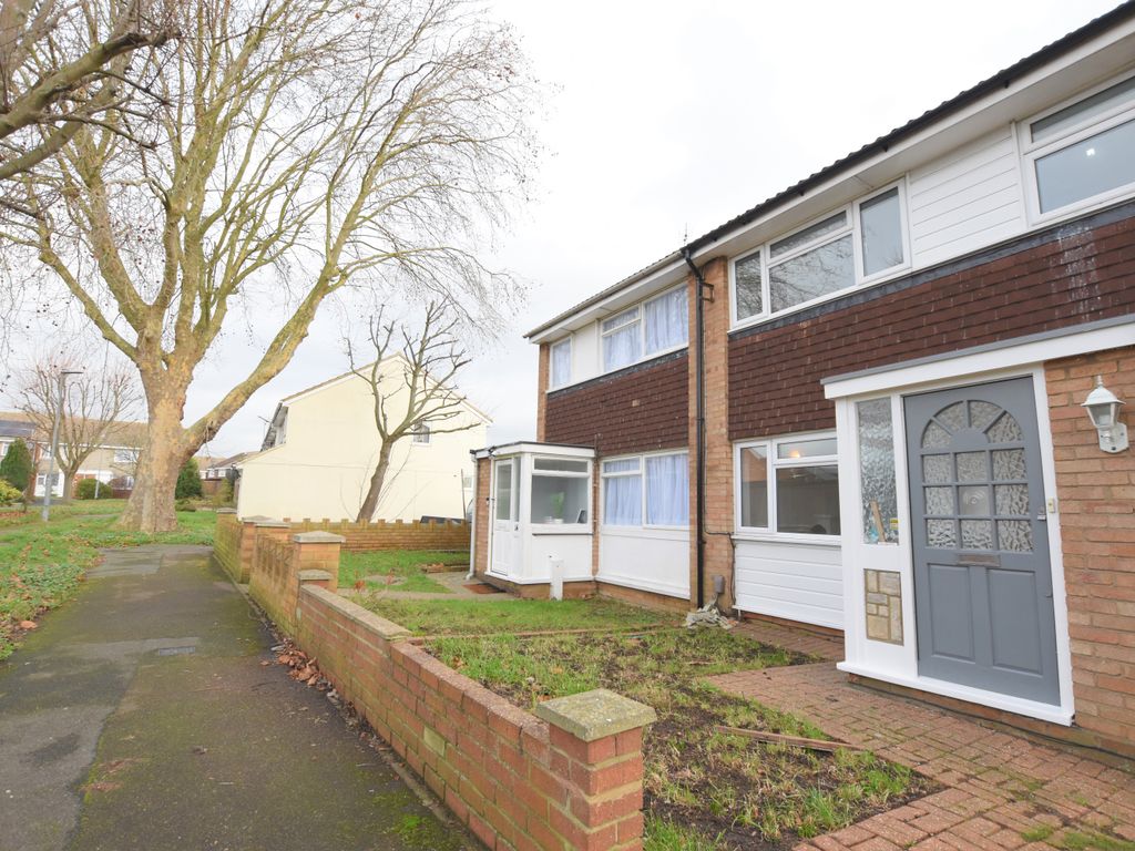 3 bed terraced house to rent in Lake Road, Chadwell Heath, Romford RM6