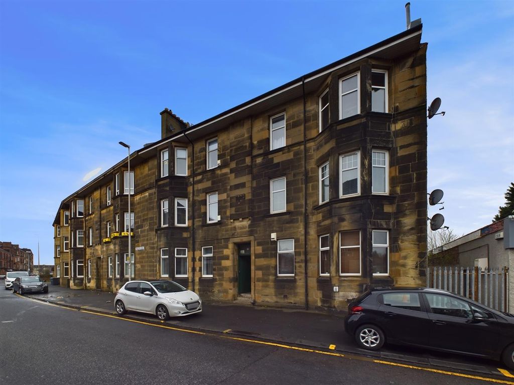 2 bed flat for sale in Neilston Road, Paisley PA2, £80,000 Zoopla
