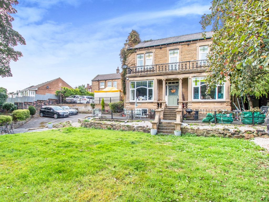 South Parade, Morley, Leeds LS27  