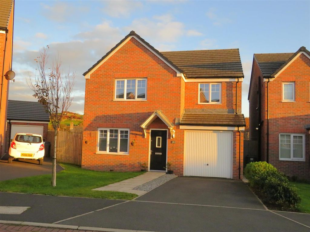 4 bed detached house to rent in Bellaport Gardens, Harrington