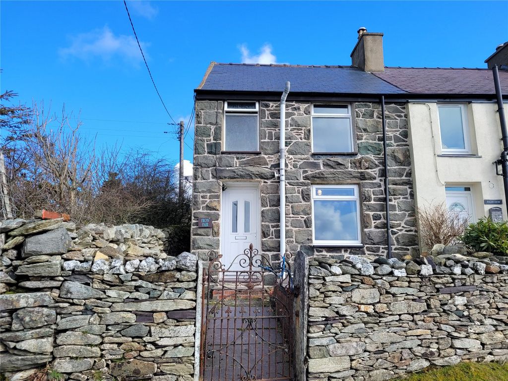 2 bed semidetached house for sale in Cilgwyn, Carmel, Caernarfon