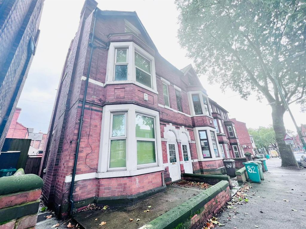 8 bed property to rent in Lenton Boulevard, Lenton, Nottingham NG7, £