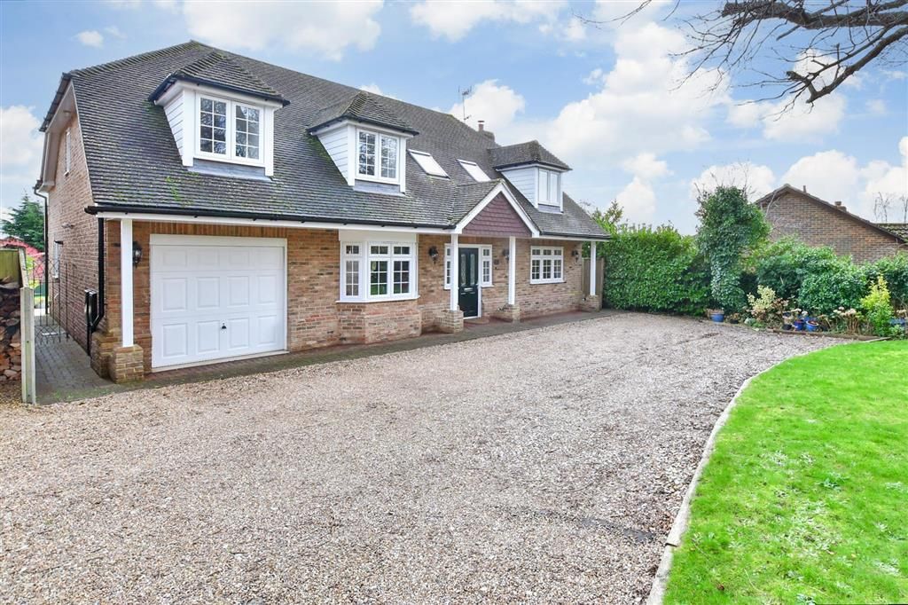 4 bed detached house for sale in Grove Green Lane, Weavering, Maidstone