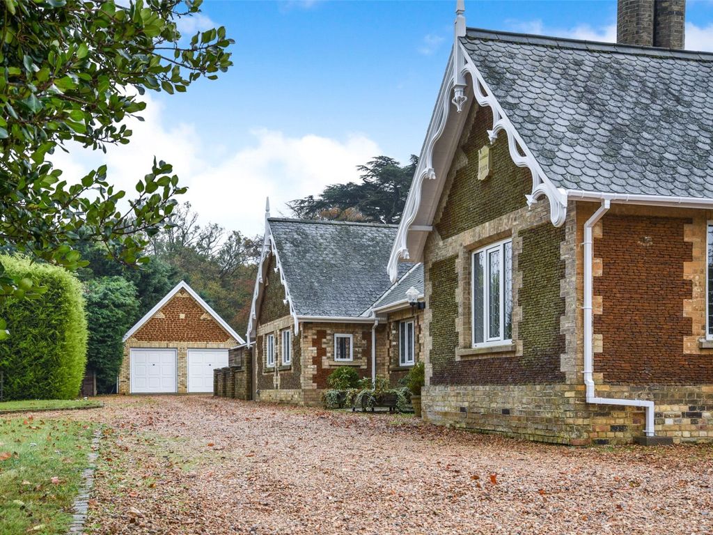 5 bed bungalow for sale in Lynn Road, Middleton, Kings Lynn, Norfolk