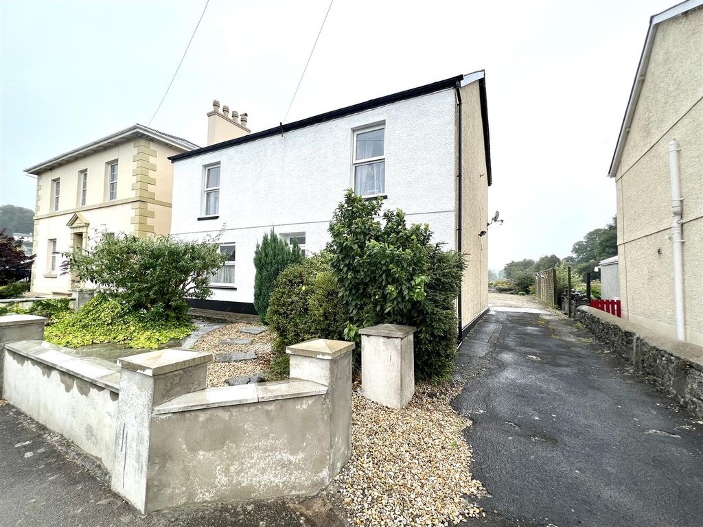 3 bed detached house for sale in Towy Terrace, Ffairfach, Llandeilo