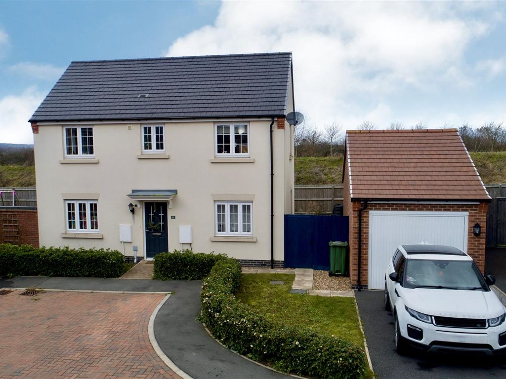 3 bed detached house for sale in Watermead Way, Birstall, Leicester LE4