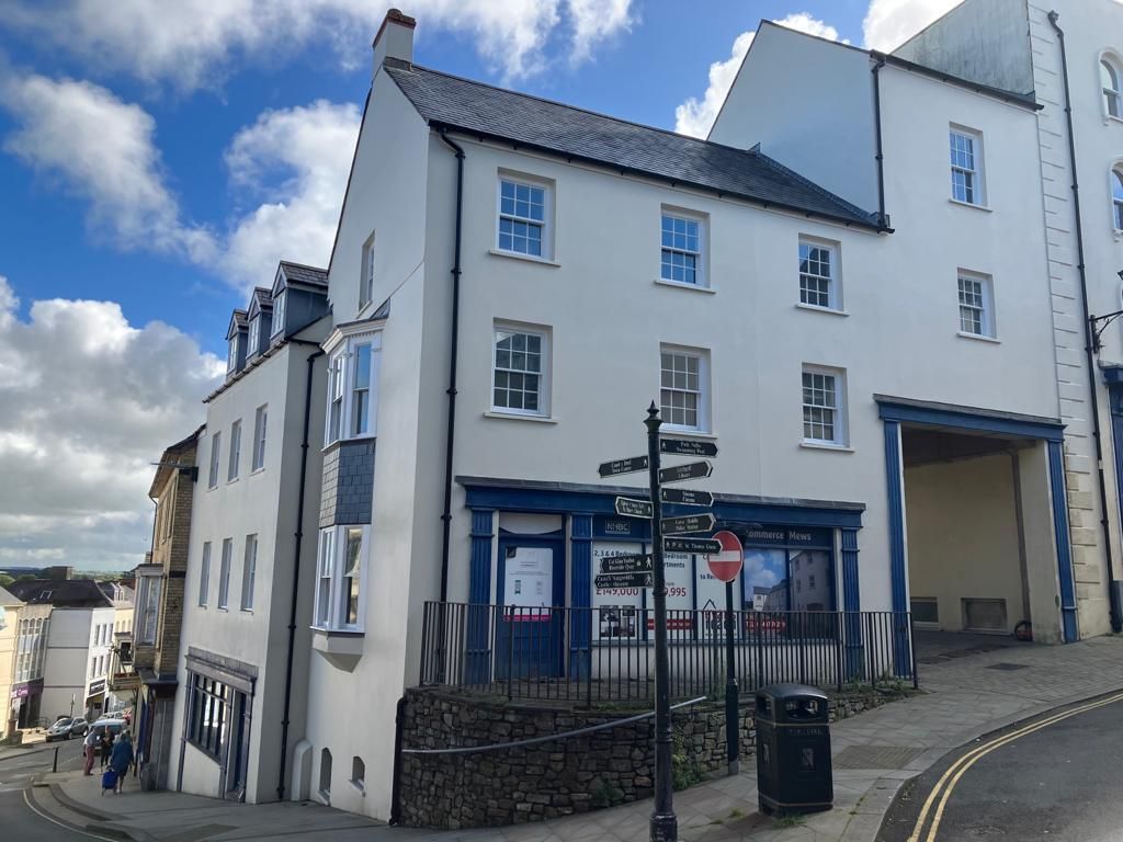 4 bed for sale in Market Street, Haverfordwest SA61, £