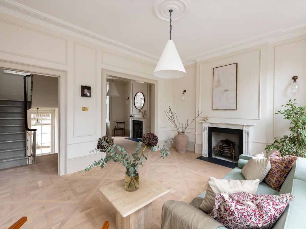 Kendal Street, Hyde Park, London W2.  