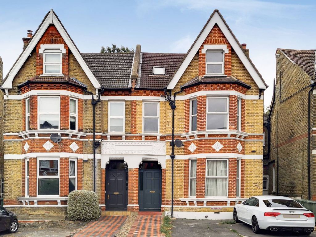2 bed flat to rent in Manor Road, Beckenham BR3 Zoopla