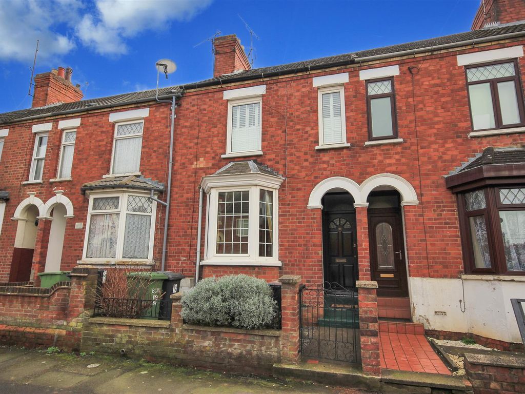 3 bed terraced house for sale in Lister Road, Wellingborough NN8, £