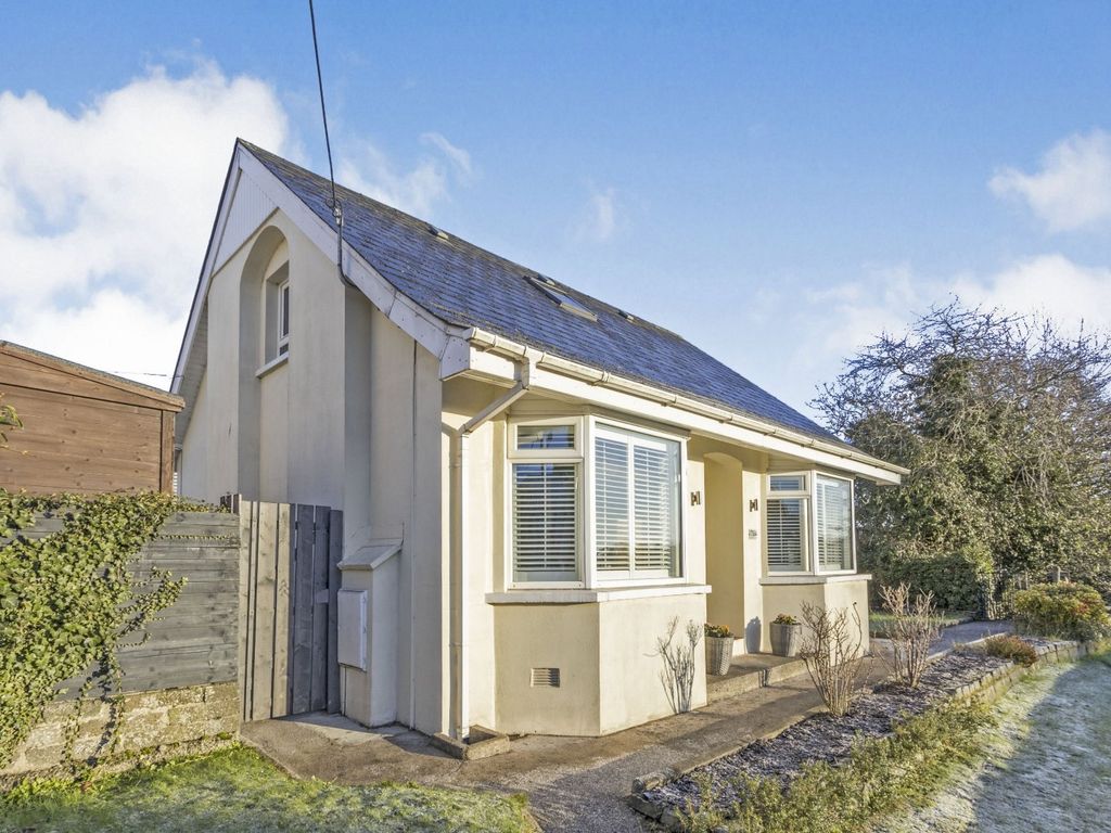 4 bed bungalow for sale in Upper Newtownards Road, Dundonald, Belfast