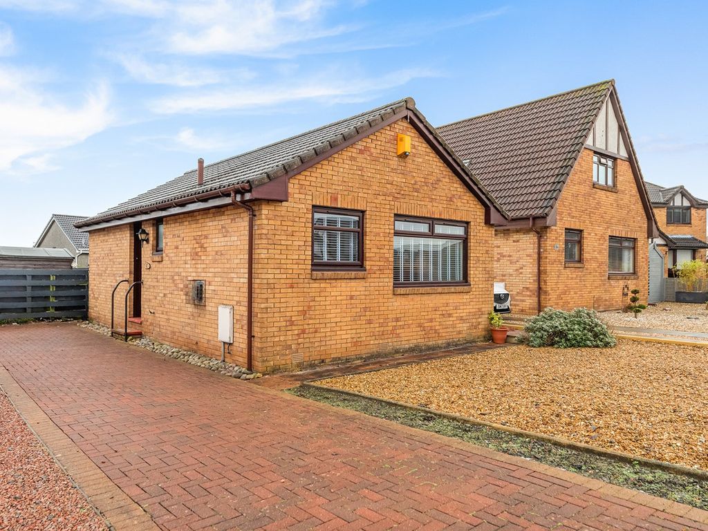 2 bed bungalow for sale in Maple Avenue, Stenhousemuir, Larbert FK5, £