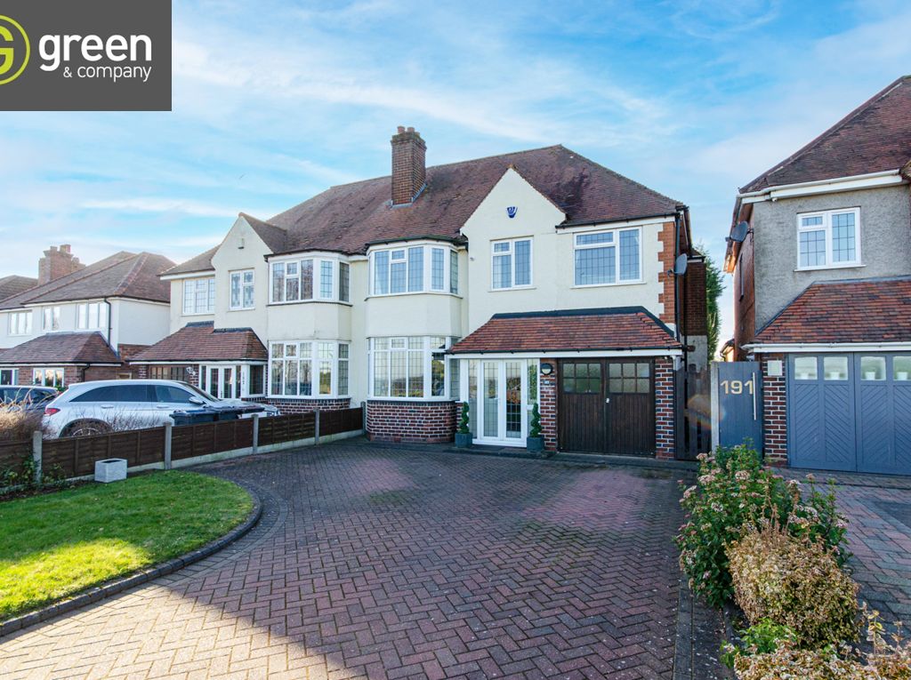 4 bed semidetached house for sale in Whitehouse Common Road, Sutton