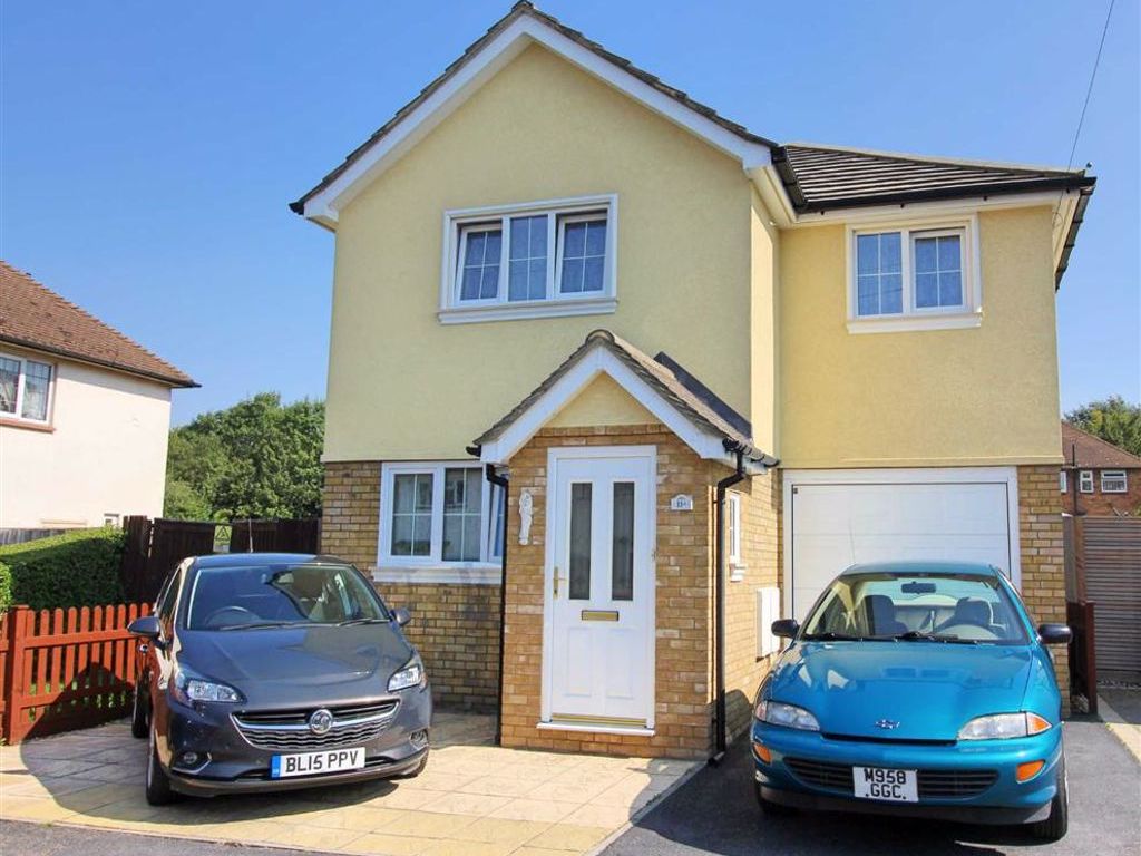 Lincoln Court, Borehamwood, Herts WD6  