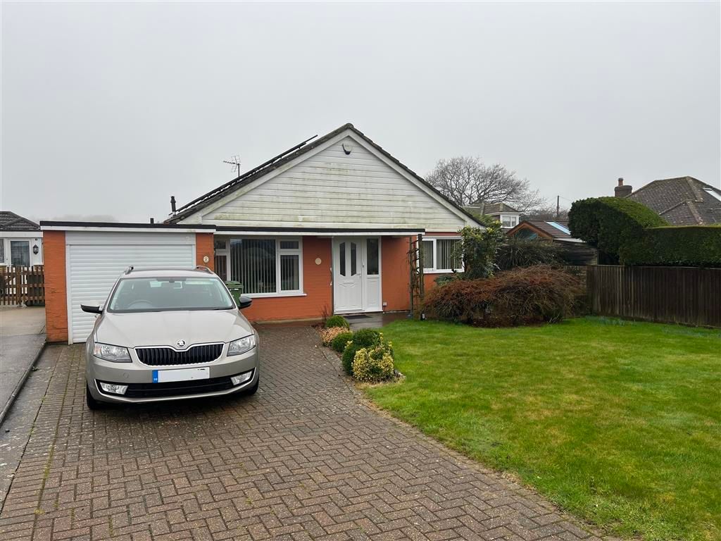 4 bed detached bungalow for sale in Minter Avenue, Densole, Folkestone