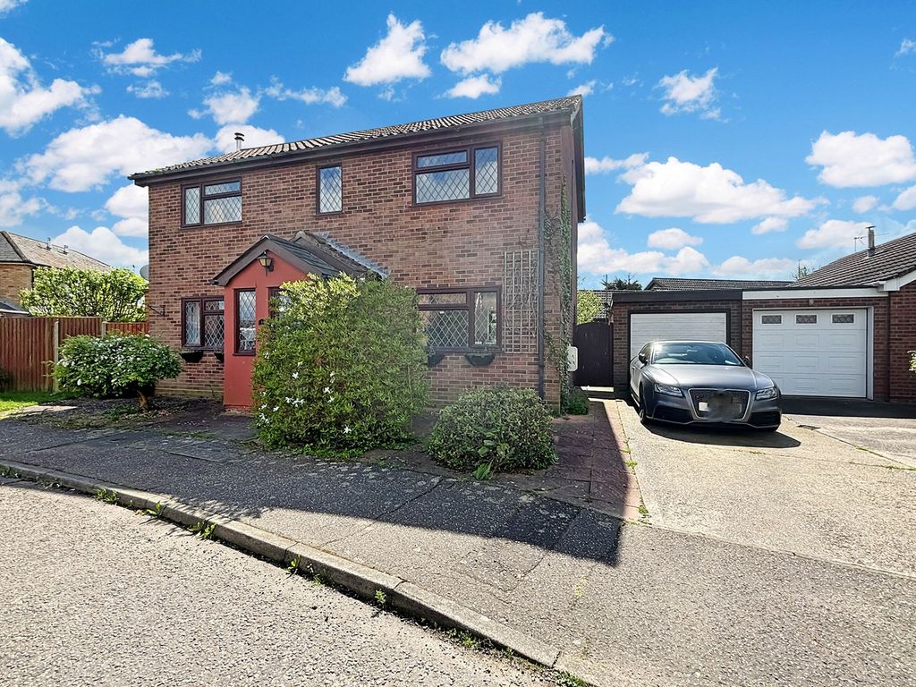 4 bed detached house for sale in Hall View Road, Great Bentley