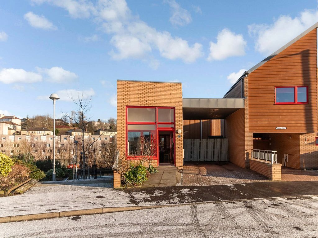 3 bed town house for sale in Collina Street, Maryhill Locks, Glasgow