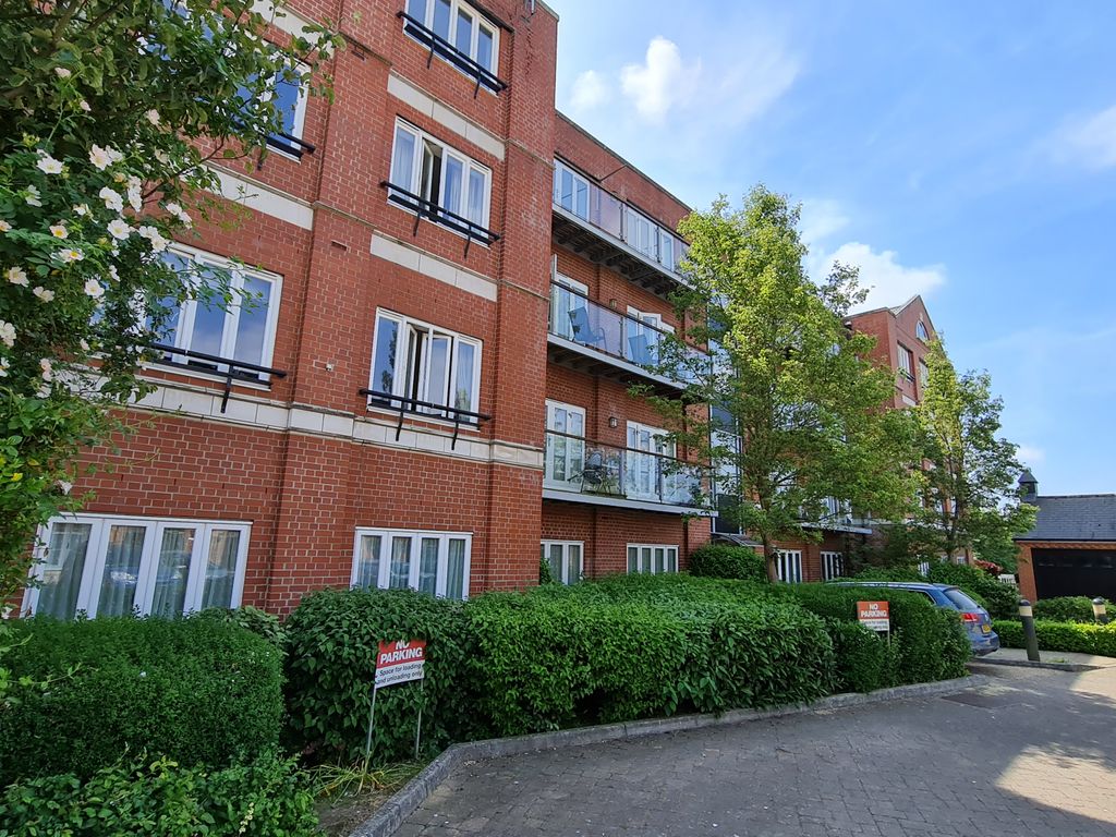 2 bed flat to rent in Downton, Salisbury SP5 Zoopla