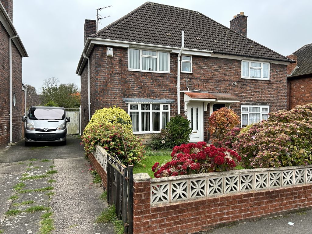 3 bed semidetached house for sale in Stanley Road, West Bromwich B71
