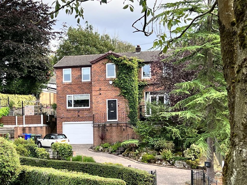 Burnside Close, Stalybridge SK15  