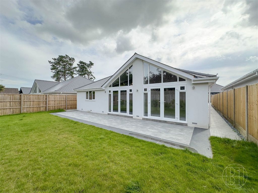 New home, 3 bed bungalow for sale in The Willows, Woodlinken Drive