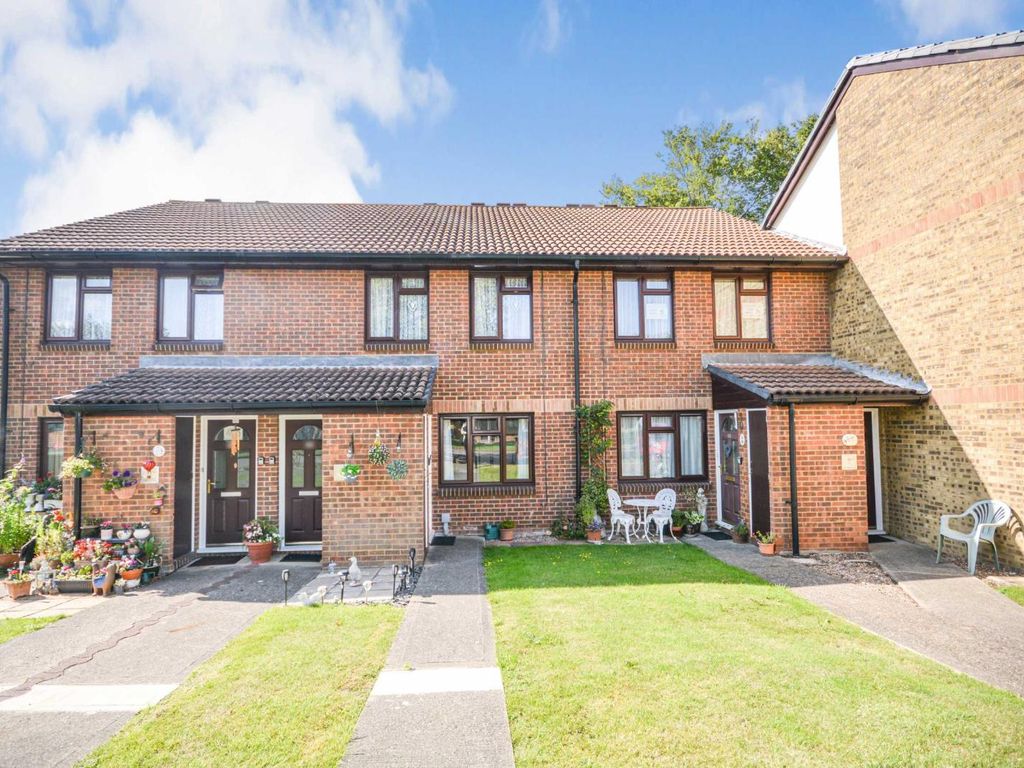 1 bed terraced house for sale in Church Court Grove, Broadstairs, Kent