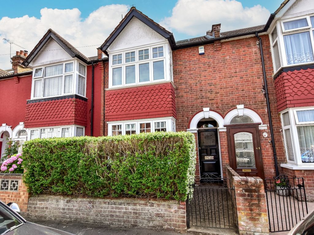 4 bed terraced house for sale in Mildred Avenue, Watford WD18 Zoopla
