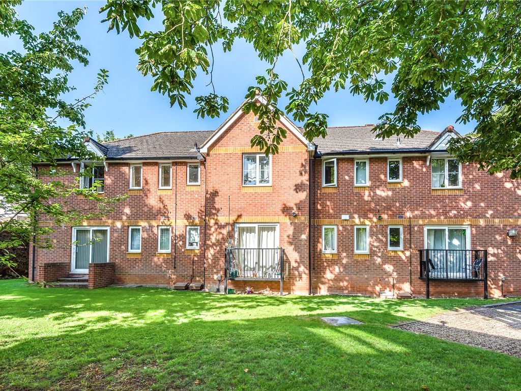 2 bed flat to rent in Barton Road, Headington, Oxford OX3 Zoopla