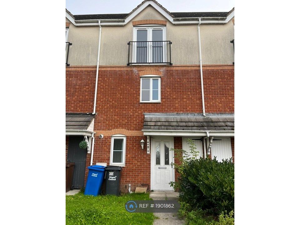 4 bed terraced house to rent in Plane Avenue, Wigan WN5, £950 pcm Zoopla