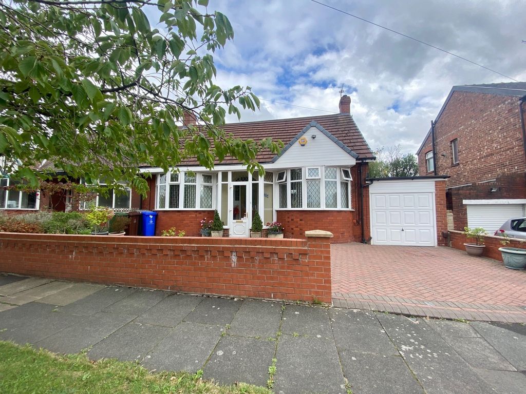 2 bed bungalow for sale in Stockport Road, Denton, Manchester M34 Zoopla