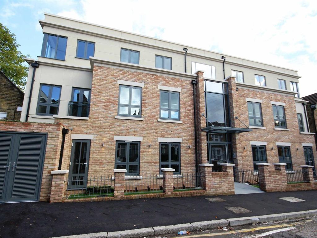 2 bed flat to rent in Button Lodge, 46 Stainforth Road, Walthamstow E17