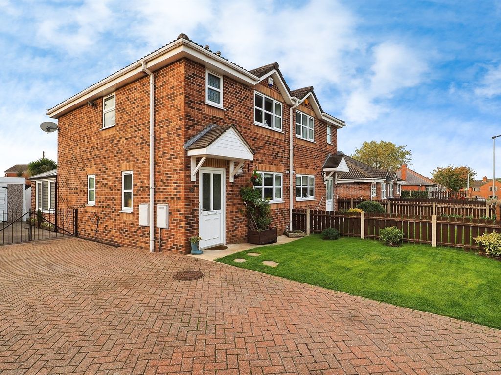 2 bed semidetached house for sale in Oak Haven Avenue, Great Houghton