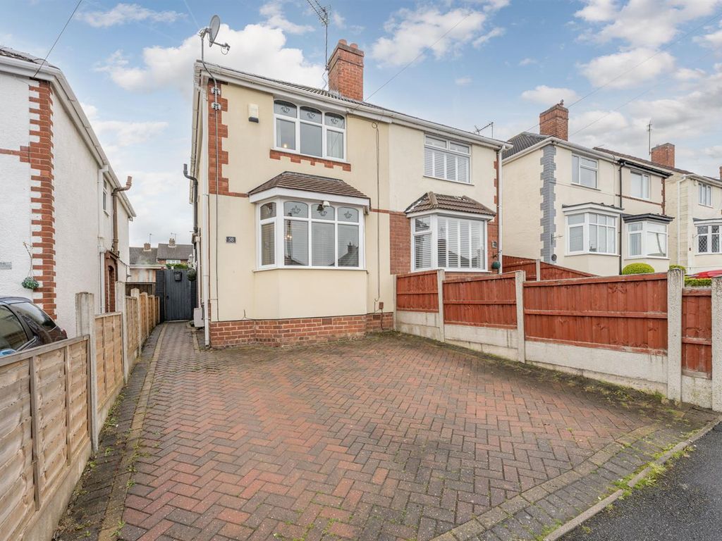 2 bed semidetached house for sale in Lyndhurst Drive, Stourbridge DY8