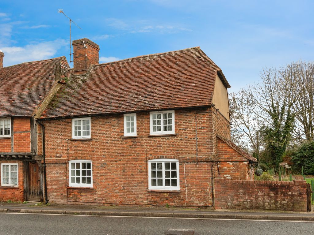 3 bed detached house for sale in Hook Road, North Warnborough