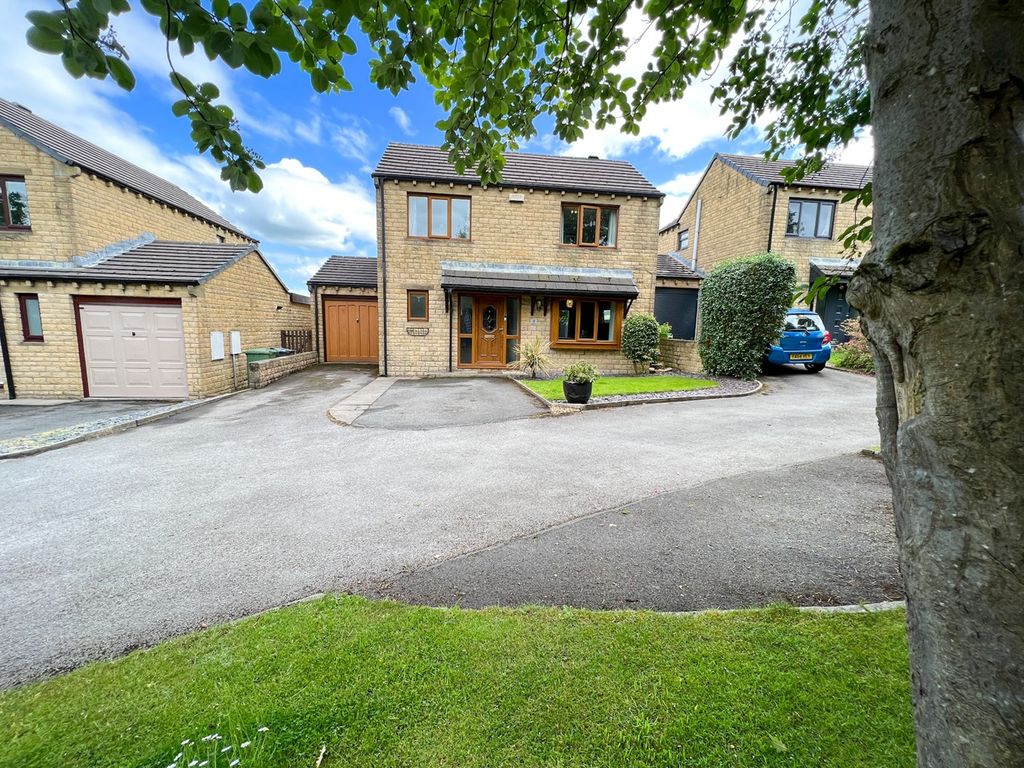 4 bed detached house for sale in Swallow Grove, Netherton, Huddersfield