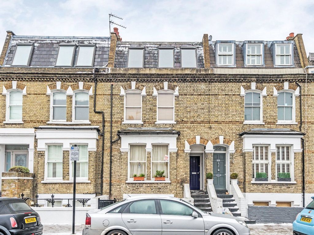 3 bed flat for sale in Munster Road, Fulham SW6, £725,000 Zoopla