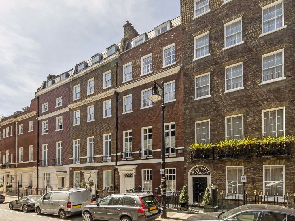 Chesterfield Street, London W1J