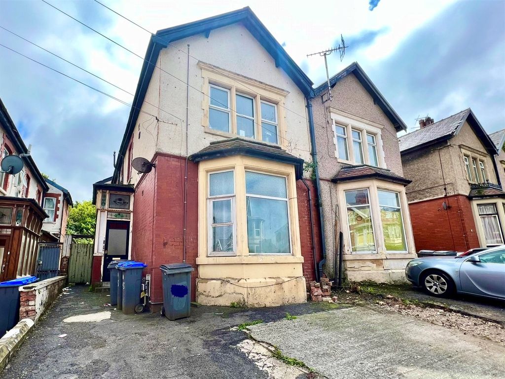 5 bed semidetached house for sale in Hornby Road, Blackpool FY1 Zoopla