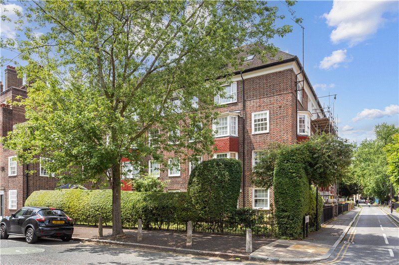 3 bed flat for sale in Trevose House, Orsett Street, London SE11, £