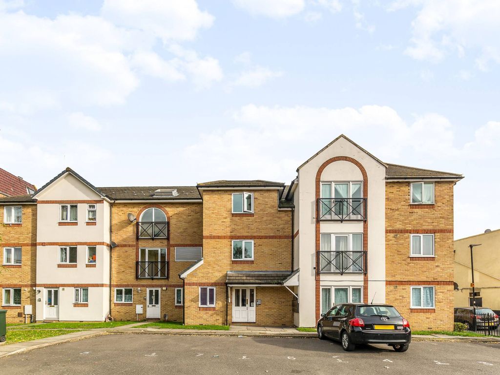 2 bed flat for sale in Vine Place, Hounslow TW3, £269,950 Zoopla