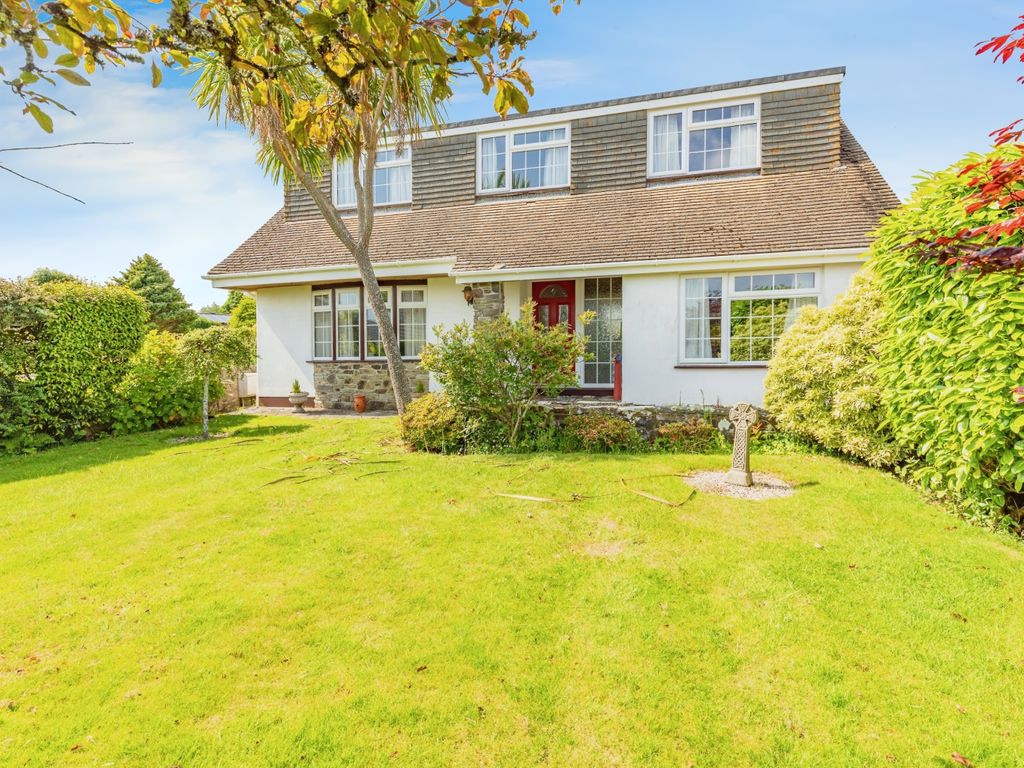 4 bed detached house for sale in Cotswold Avenue, Sticker, St. Austell, Cornwall PL26, £400,000