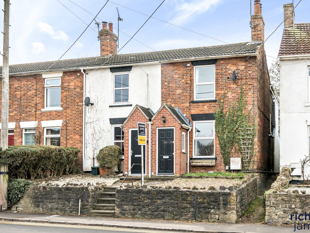 2 bed end terrace house for sale in Marlborough Road, Wroughton