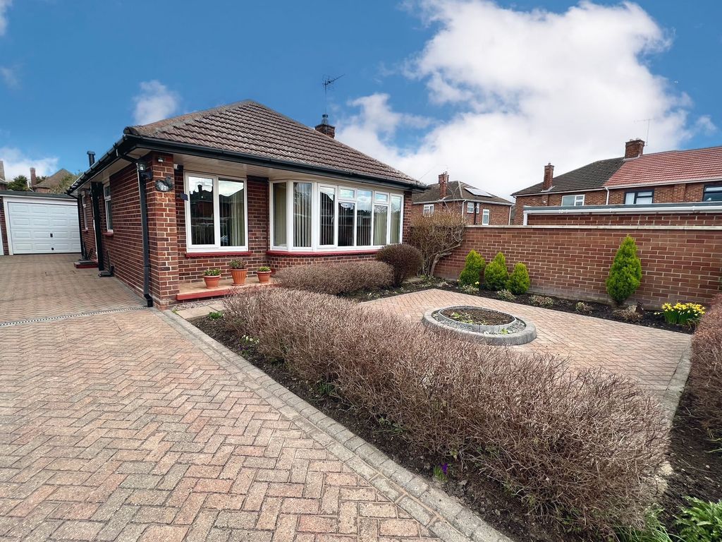 1 bed detached bungalow for sale in Briar Way, Peterborough PE1 Zoopla